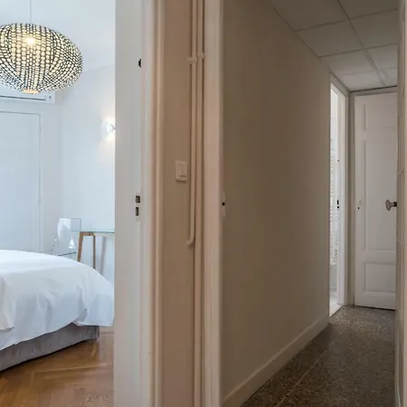 Spacious One Bedroom - Great Location!