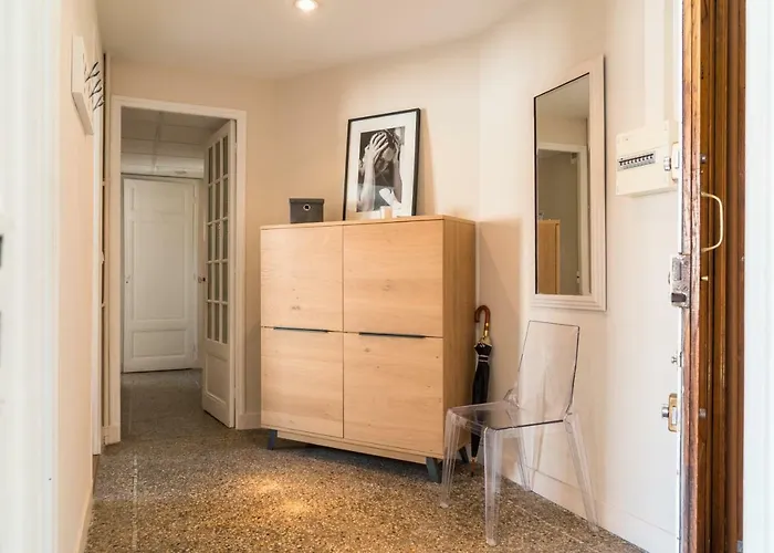 Spacious One Bedroom - Great Location!